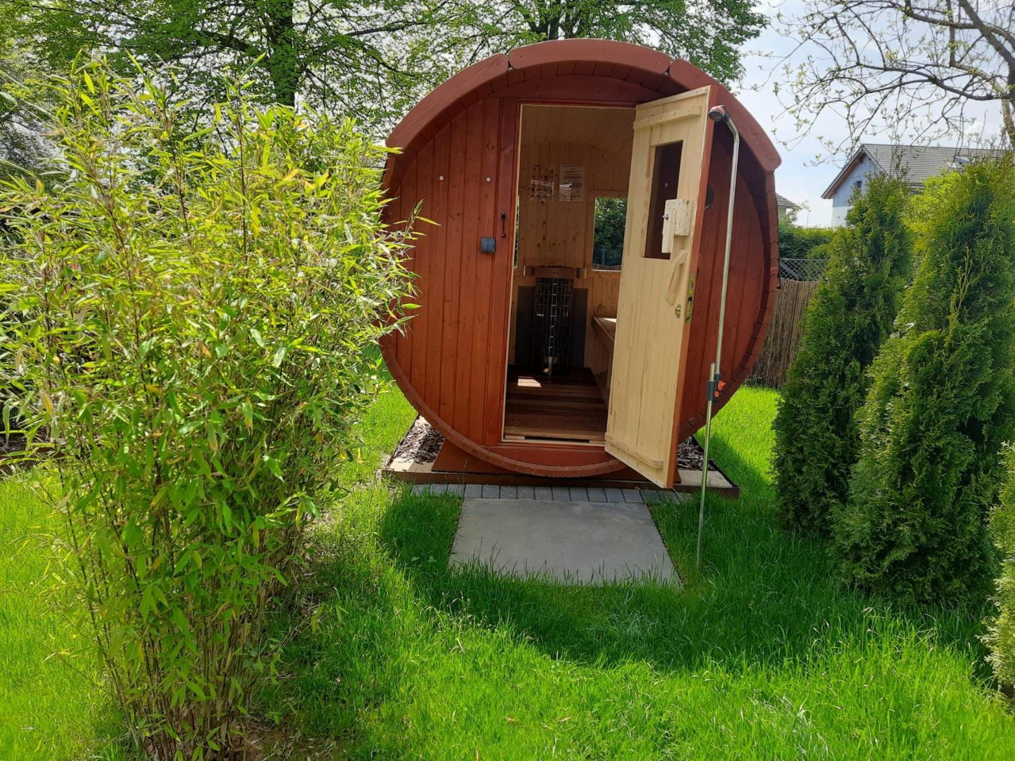 Ferienhaus Deine Zeit Mit Sauna Und Wallbox Nettersheim Luaran gambar