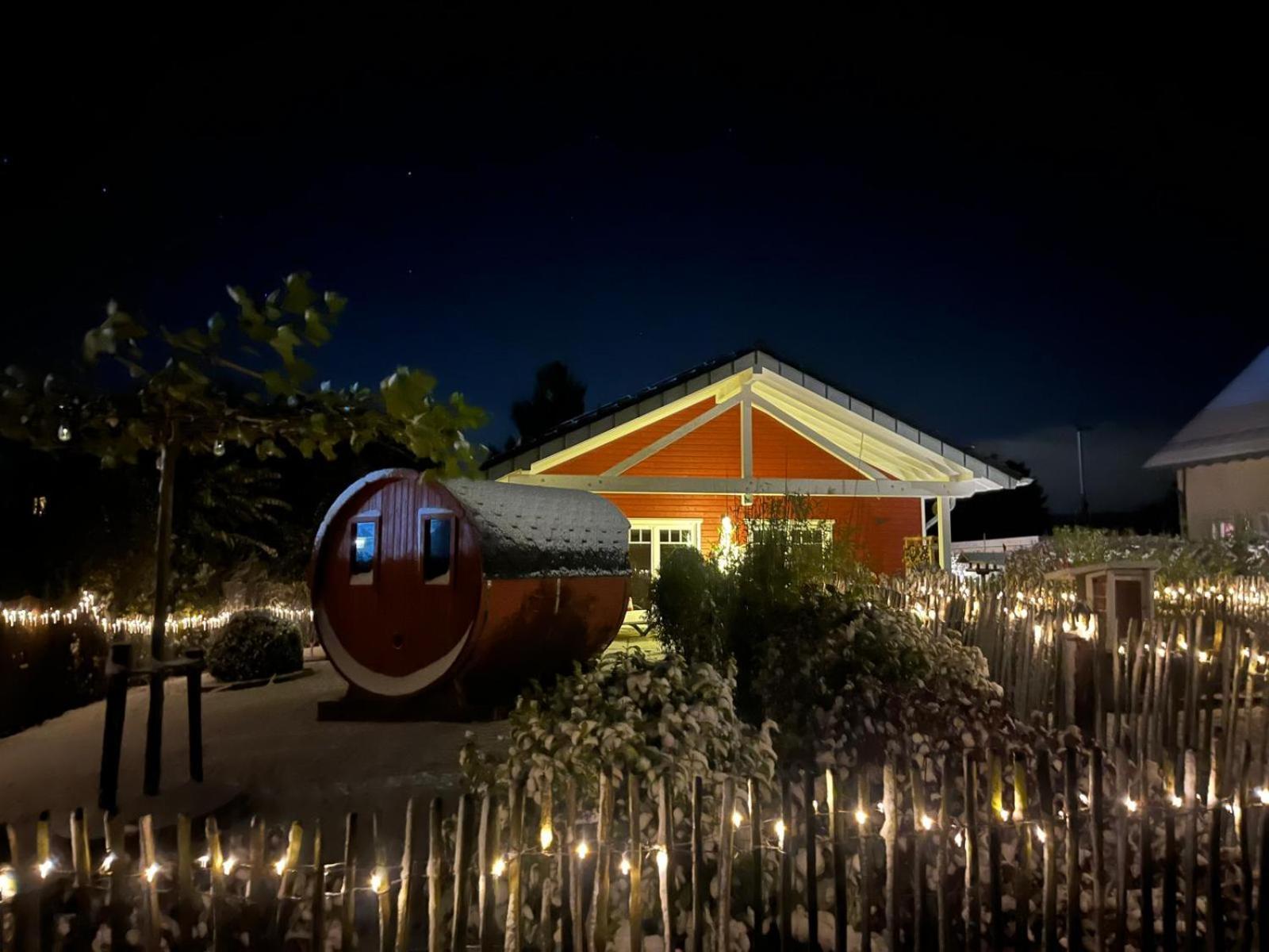 Ferienhaus Deine Zeit Mit Sauna Und Wallbox Nettersheim Luaran gambar